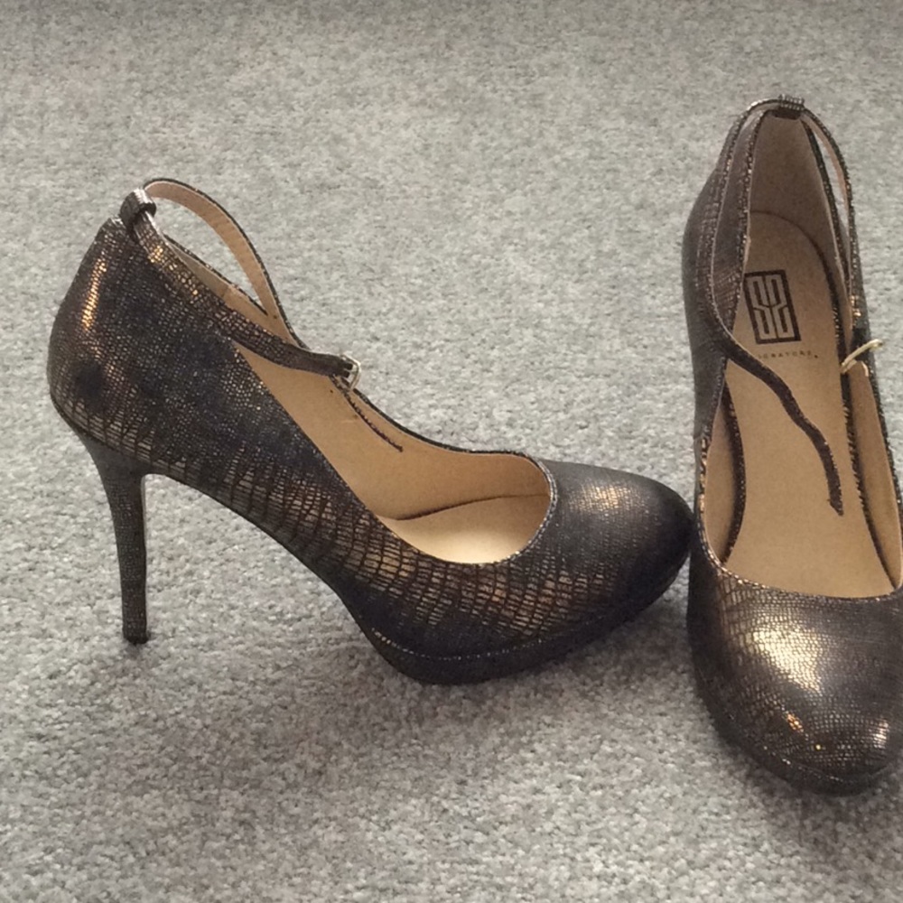 Shoe Dazzle Stilettos with Ankle Strap